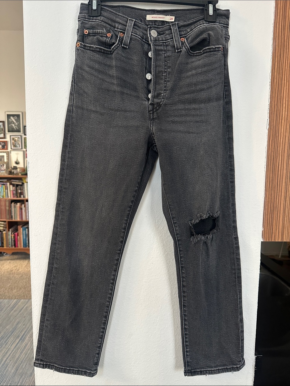 Levi Wedgie Black Straight-Leg Jeans with Knee Rip